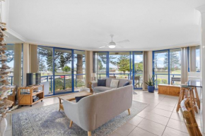 Heritage 102, Tuncurry